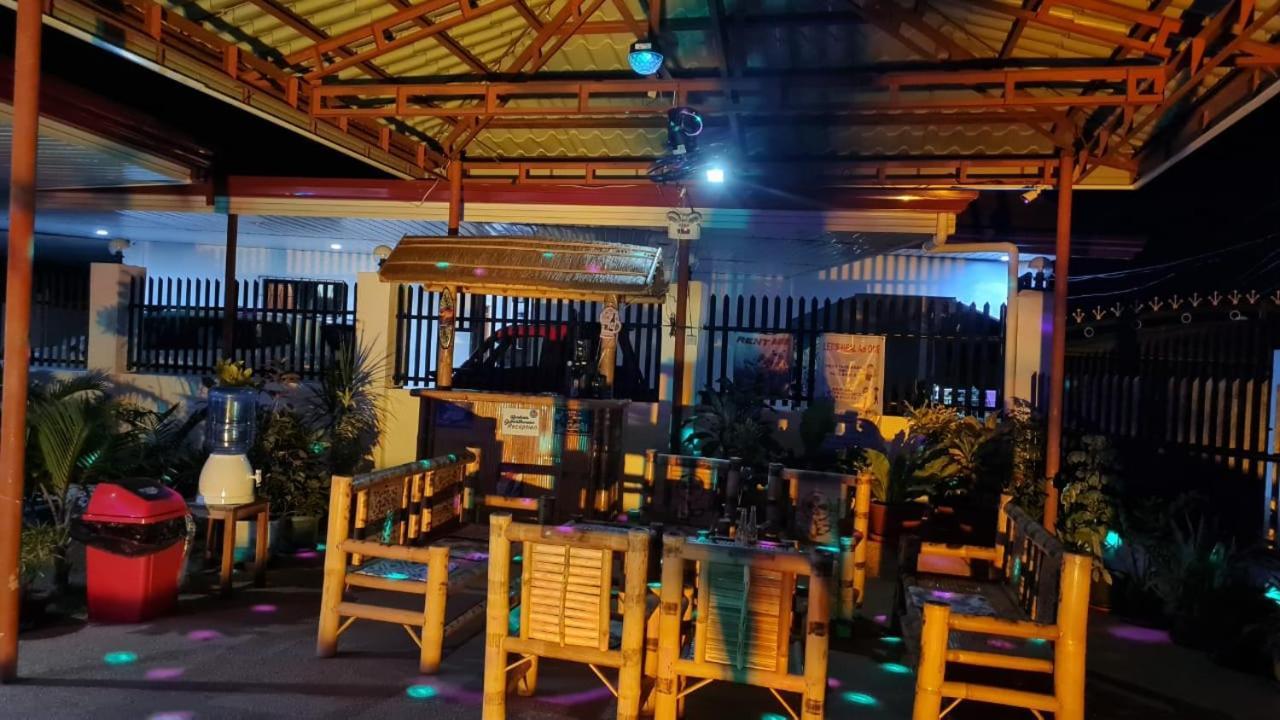 Babas Guesthouse Moalboal Luaran gambar