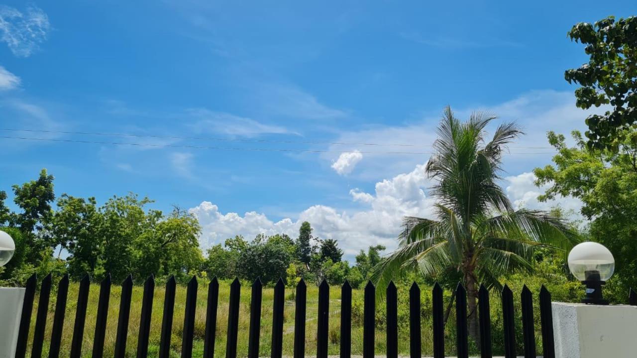 Babas Guesthouse Moalboal Luaran gambar