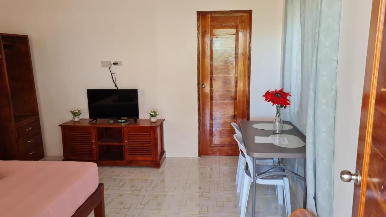 Babas Guesthouse Moalboal Luaran gambar