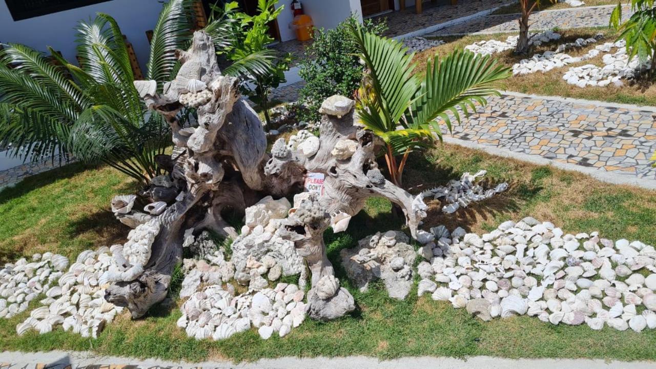 Babas Guesthouse Moalboal Luaran gambar
